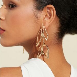 Zara Gold Leaf Earrings